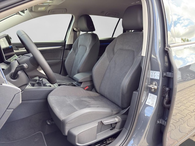 Volkswagen Golf 1.5 TSI Life Variant