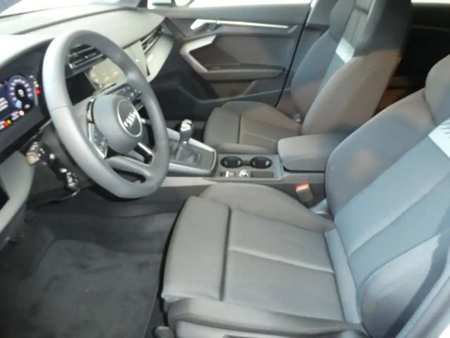 Audi A3 30 TFSI Sedan