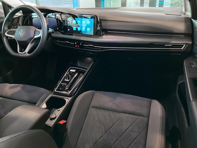 Volkswagen Golf 1.5 eTSI DSG Golf VIII Style