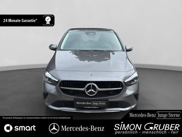 Mercedes-Benz B 180 Progressive Sedan