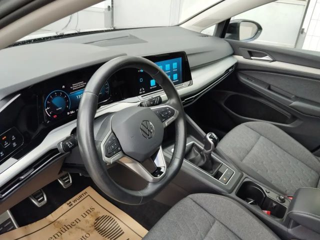 Volkswagen Golf Life