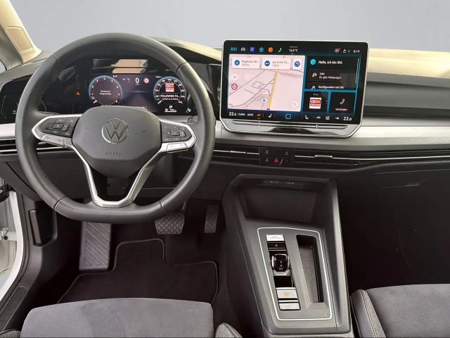 Volkswagen Golf DSG Life