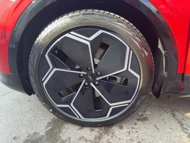 Ford Capri Extended range Premium RWD