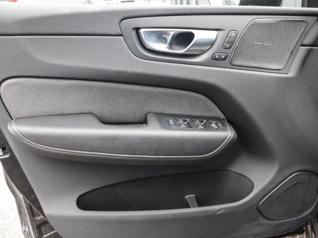 Volvo XC60 AWD Plus Recharge T8