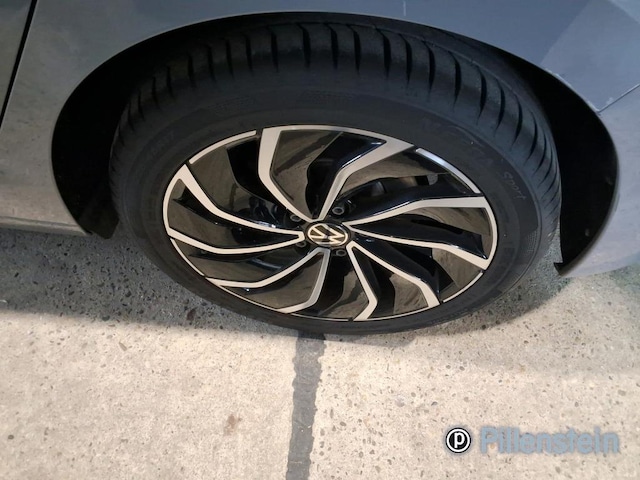 Volkswagen Golf DSG Style