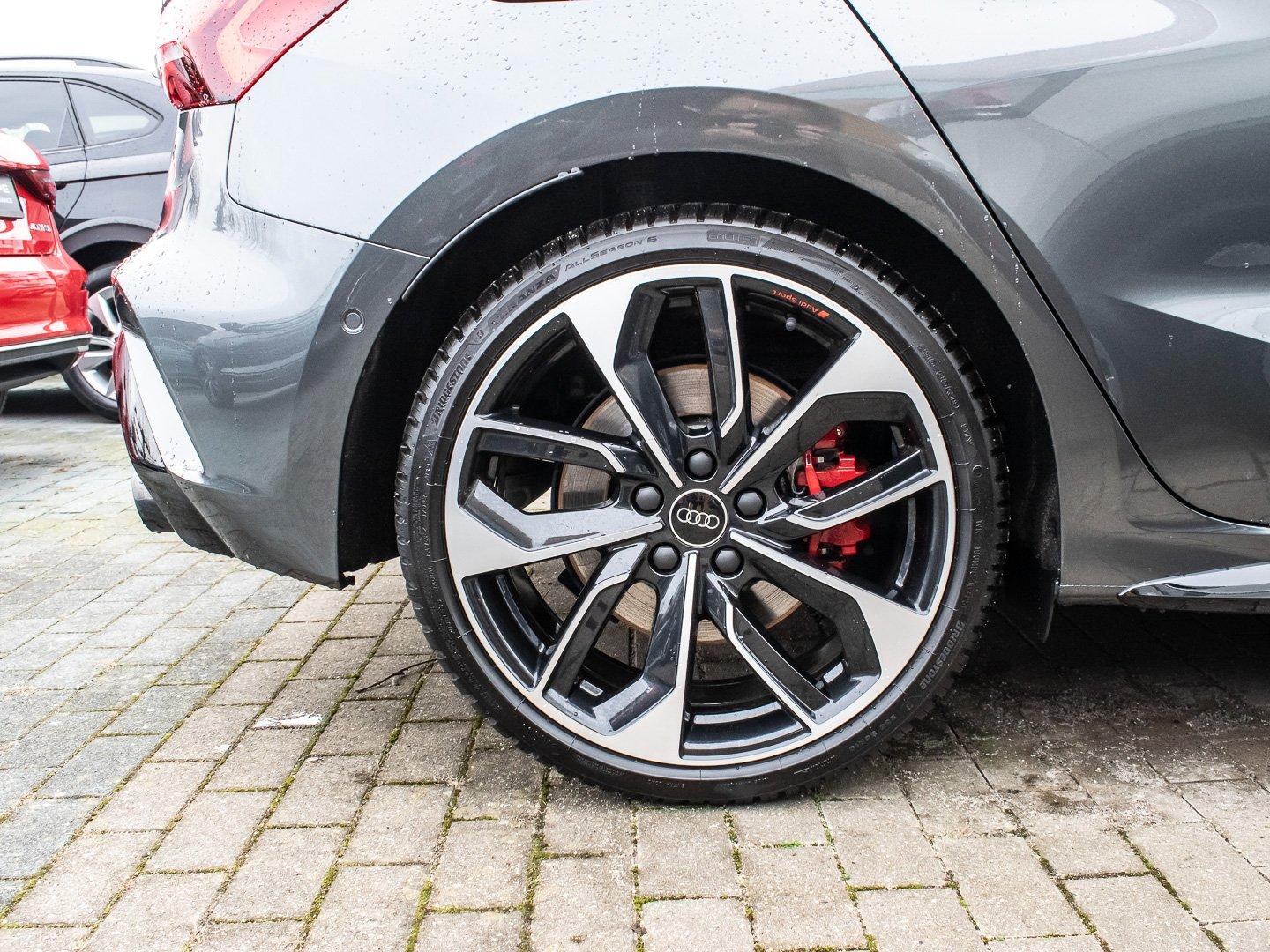 Audi S3 S-Tronic Sedan Sportback