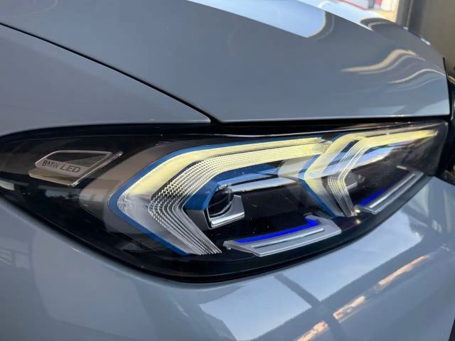 BMW 320 320e M-Sport Sedan