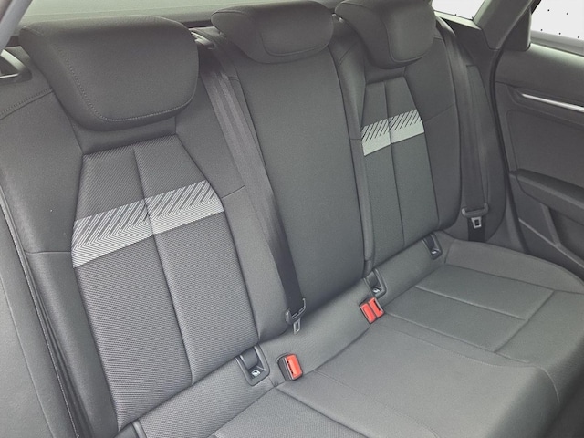 Audi A3 35 TFSI S-Line S-Tronic Sportback