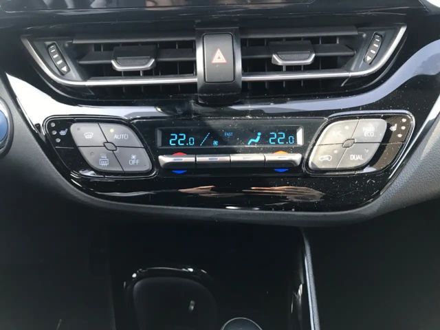 Toyota C-HR Hybride Team D