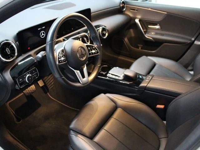 Mercedes-Benz A 180 Progressive