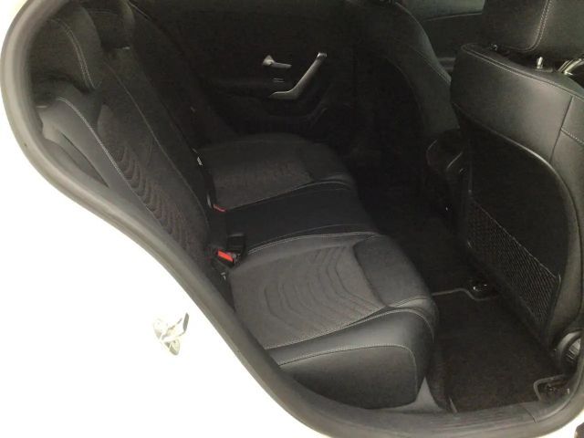 Mercedes-Benz A 180 Progressive