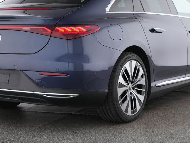 Mercedes-Benz EQE 300 Sedan