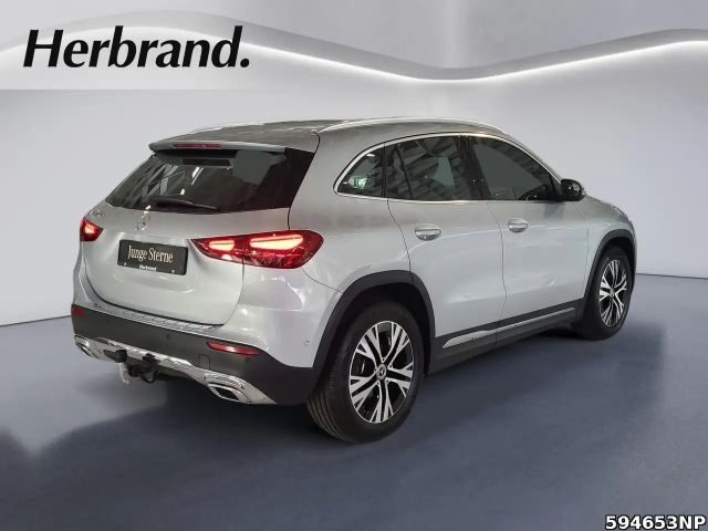 Mercedes-Benz GLA 200 GLA 200 d Progressive