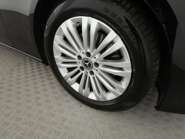 Mercedes-Benz C 200 AVANTGARDE Estate