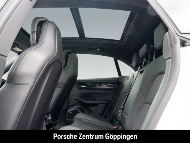 Porsche Macan 4