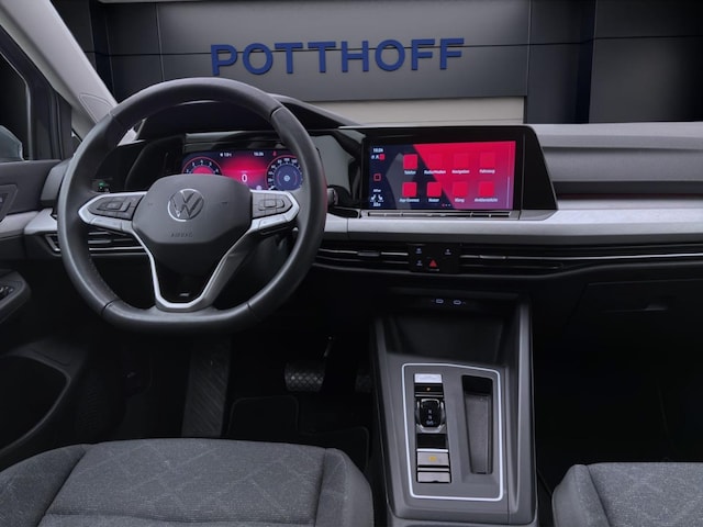 Volkswagen Golf 1.5 eTSI DSG Life Variant