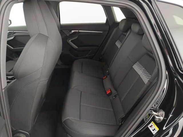 Audi A3 30 TFSI Sedan