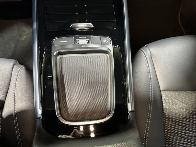 Mercedes-Benz GLA 200 Progressive