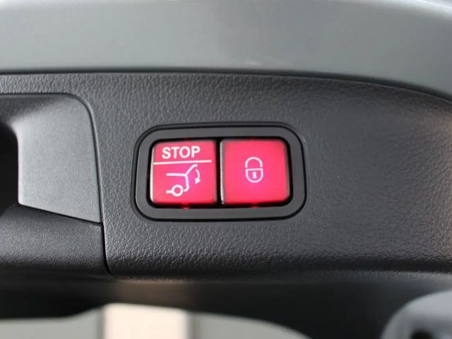 Mercedes-Benz GLA 200 Progressive