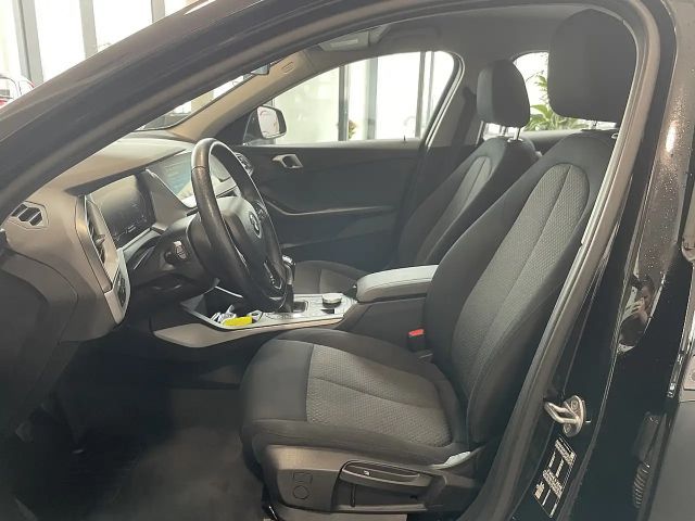 BMW 118 118i Sedan