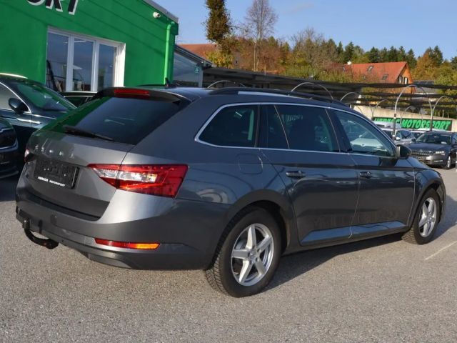Skoda Superb Superb Kombi 2,0 TDI DSG LED VIRTUAL AHV 1.Besitz