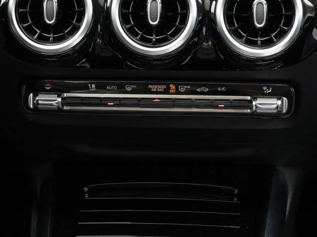 Mercedes-Benz GLA 180 Progressive