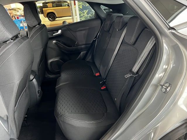 Ford Puma EcoBoost Titanium