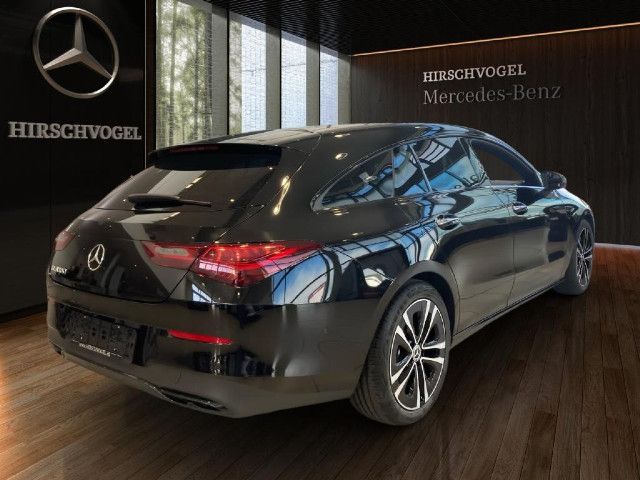 Mercedes-Benz CLA 180 Shooting Brake