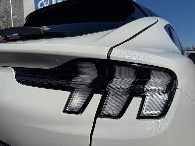 Ford Mustang Mach-E Extended range