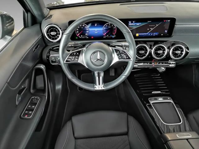 Mercedes-Benz A 180 Progressive