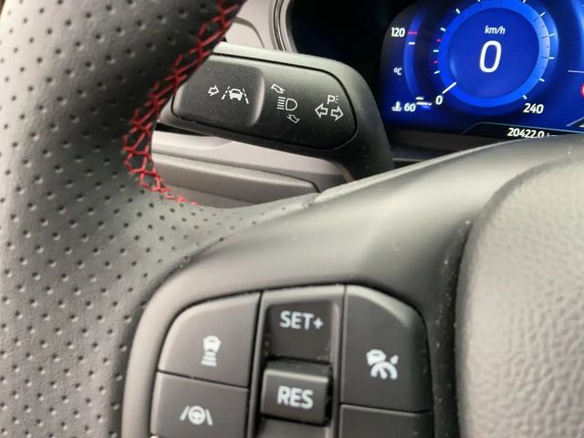 Ford Focus EcoBoost ST Line