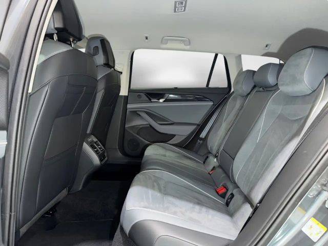 Volkswagen Passat 1.5 eTSI DSG Variant