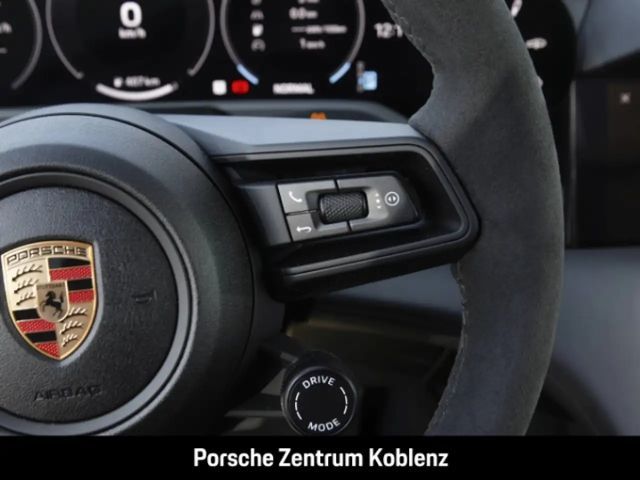 Porsche Taycan 4 Cross Turismo