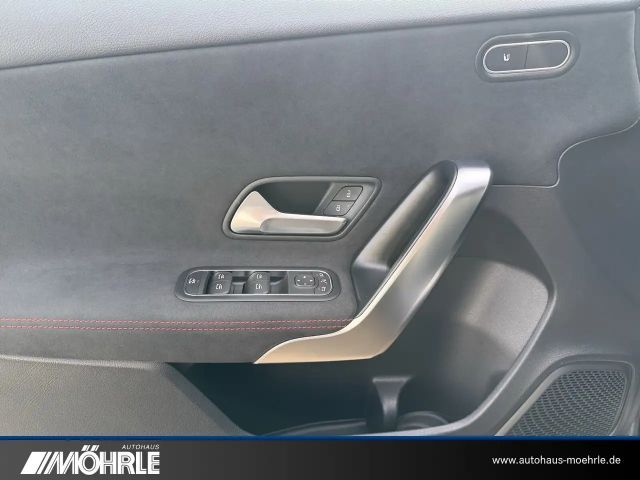 Mercedes-Benz A 180 AMG Line