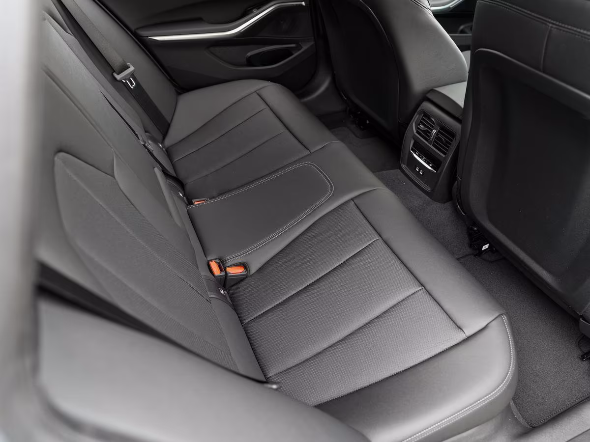 BMW 320 320d M-Sport Touring xDrive