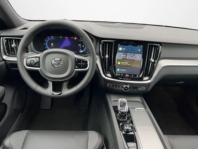 Volvo V60 Cross Country AWD Plus