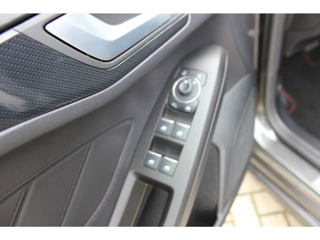 Ford Focus ST Line Wagon