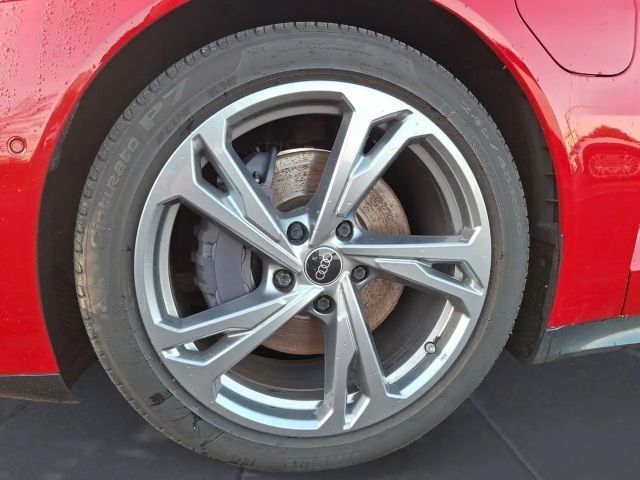 Audi e-tron GT PanoDach airSuspension RemoteA