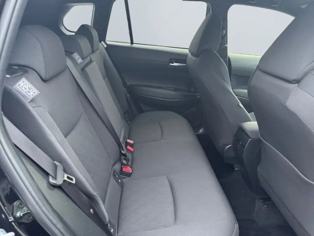 Toyota Corolla Cross Hybride Team D