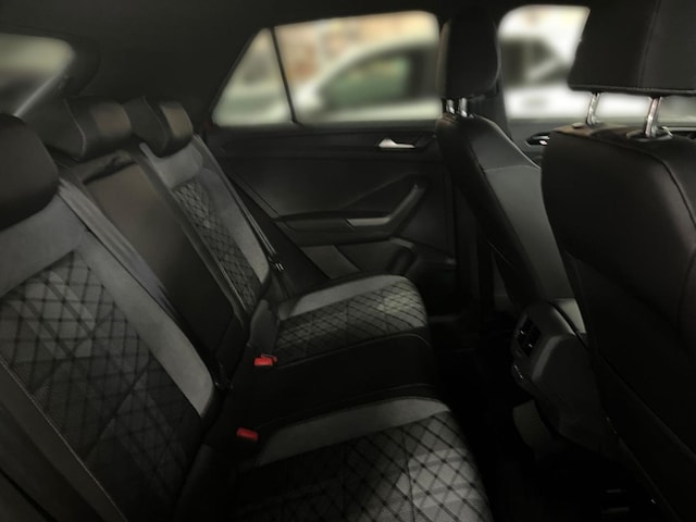 Volkswagen T-Roc 1.5 TSI DSG R-Line