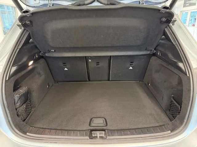 Mercedes-Benz GLA 200 4MATIC GLA 200 d