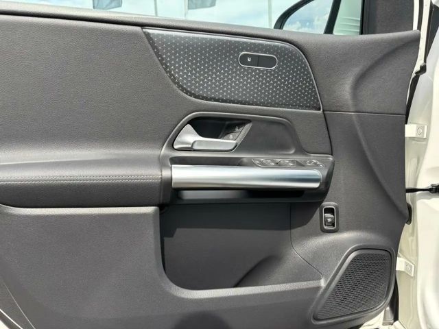 Mercedes-Benz B 200 B 200 d