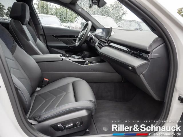 BMW 540 540d M-Sport Touring xDrive