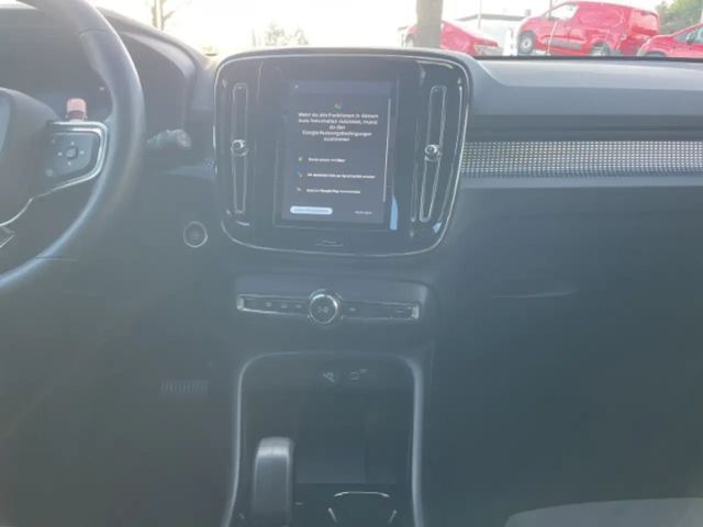 Volvo XC40 Dark Plus