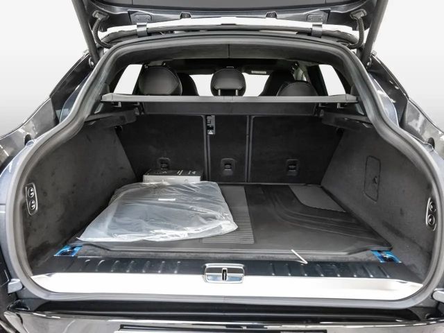 Aston Martin DBX Magnetic Silver Onyx Black