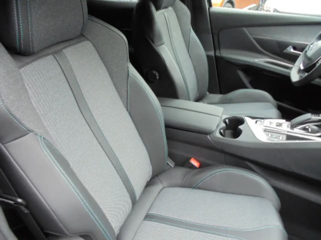 Peugeot 3008 Allure Pack EAT8 Hybrid4