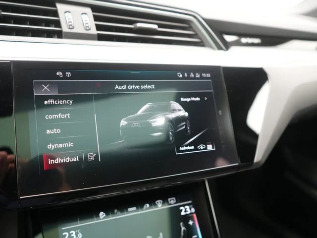 Audi Q8 e-tron LEDER NAVI HUD VIRT CARPLAY SHZ PANO