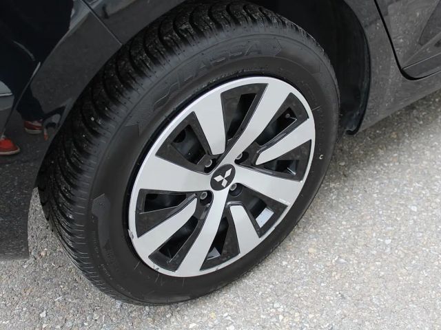 Mitsubishi Colt 1,0 MPI Invite