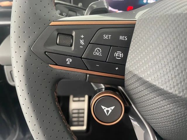 Cupra Terramar 1.5 e-Hybrid