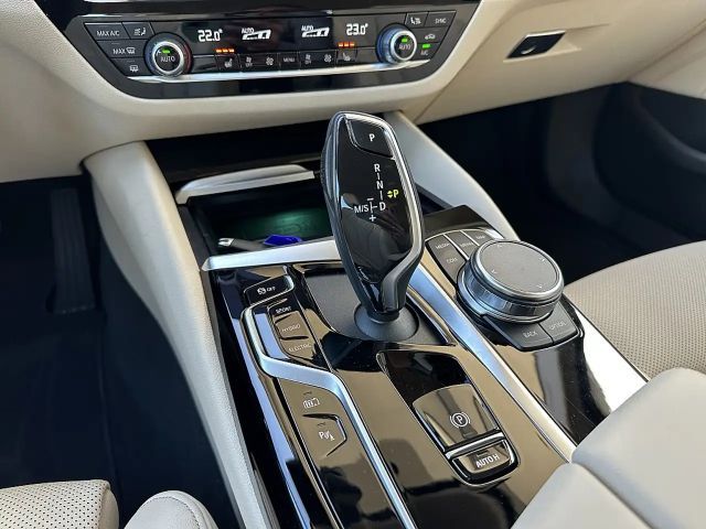 BMW 530 530e Touring